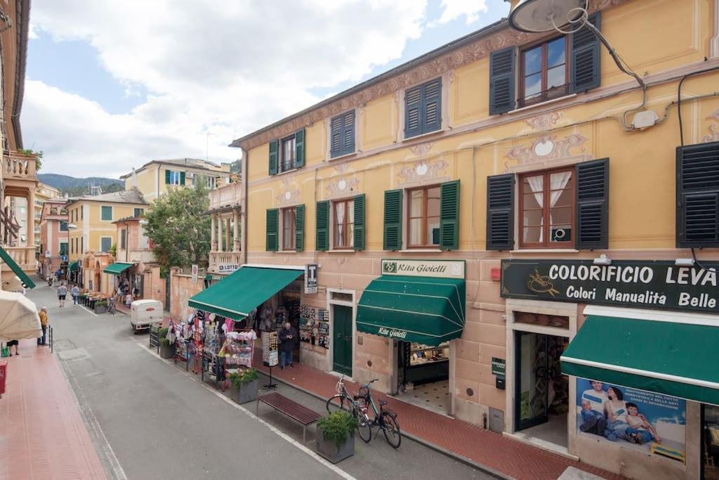 Beatrice Nel Centro Di Levanto Exterior photo